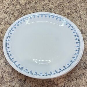 Cintage Corelle Blue Snowflake 10 1/4 inch Dinner Plates Lot of 2